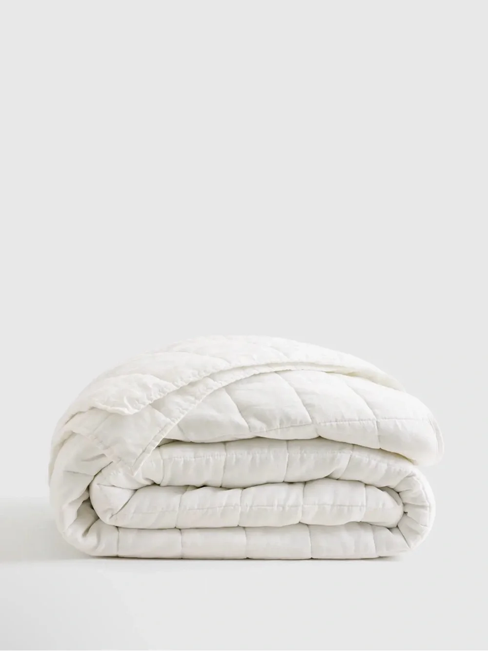 Quince European Linen Box Quilt in White King Size 1008